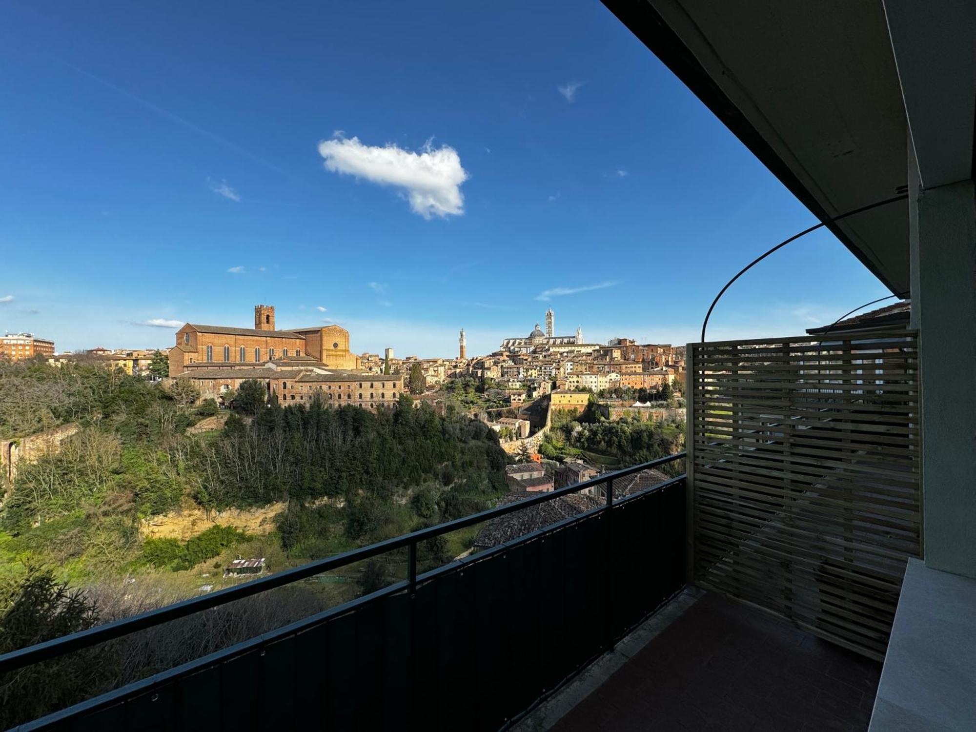 Skyline Siena Apartment Exterior photo