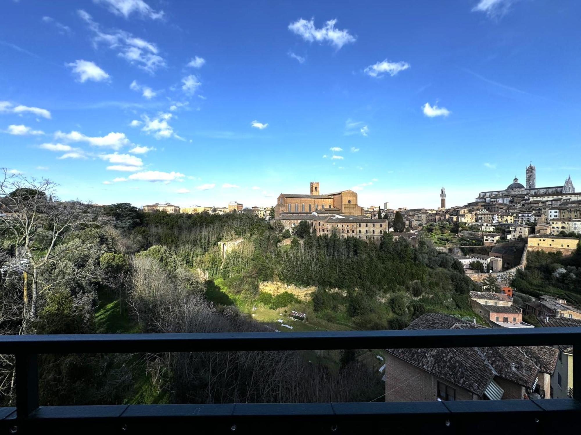 Skyline Siena Apartment Exterior photo